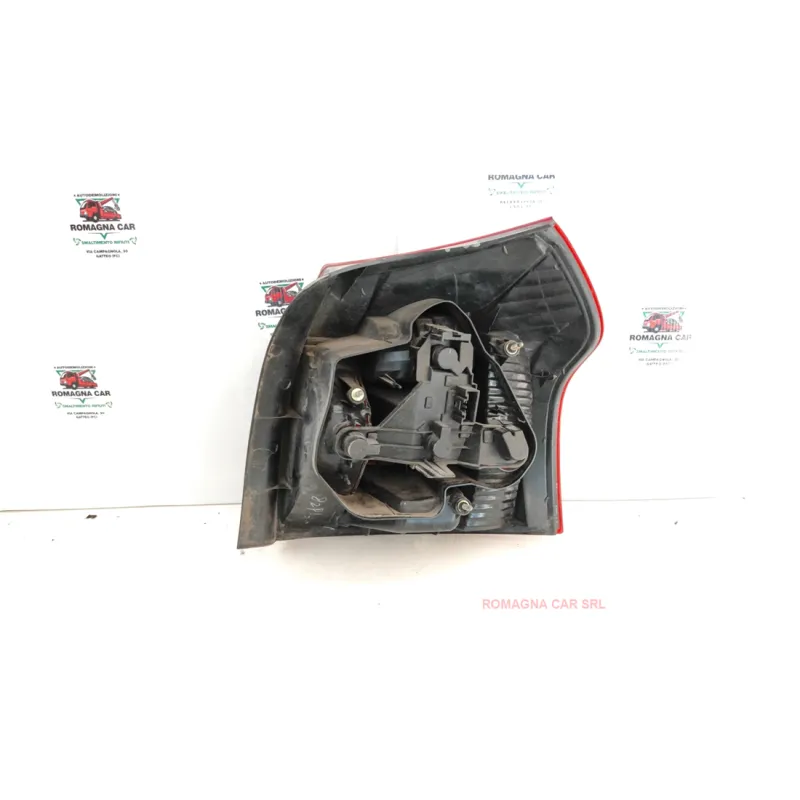 FANALE POST. SX. TOYOTA COROLLA (06/97-03/02) 1.3 BER. 3P/B/1332CC