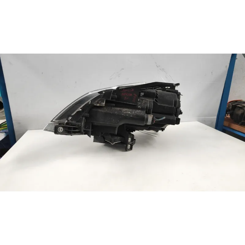 PROIETTORE DX. LANCIA DELTA (TH) (06/08-03/11) 1.6 MJT DPF ARGENTO BER. 5P/D/1598CC