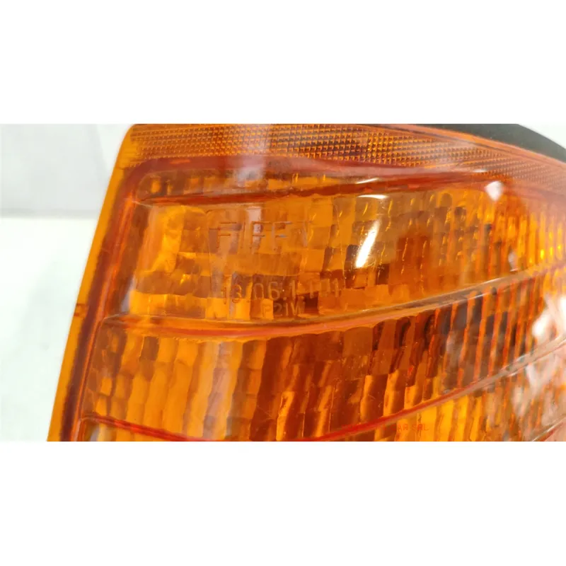 PROIETTORE C/INDICATORE DIREZ. ARANC SX. MERCEDES-BENZ CLASSE E (124) (01/93-05/95) 200 BER. 4P/B/1998CC.