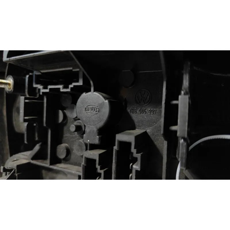 FANALE POST. DX. VOLKSWAGEN GOLF (1J) (09/97-03/06) 1.4 16V BER. 5P/B/1390CC