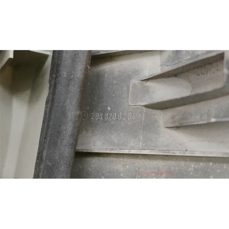 FANALE POST. PARTE EST. DX. MERCEDES-BENZ CLK (C/A208) (03/97-03/03) 200 CBR 2P/B/1998CC