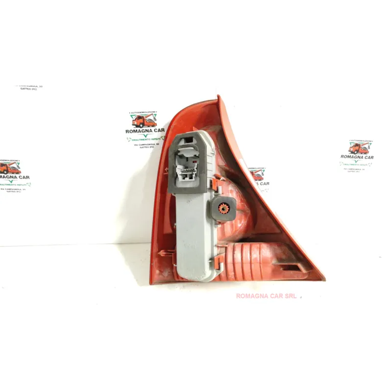 FANALE POST. DX. RENAULT CLIO 2A SERIE (05/01-11/10) 1.2 16V BER. 3P/B/1149CC