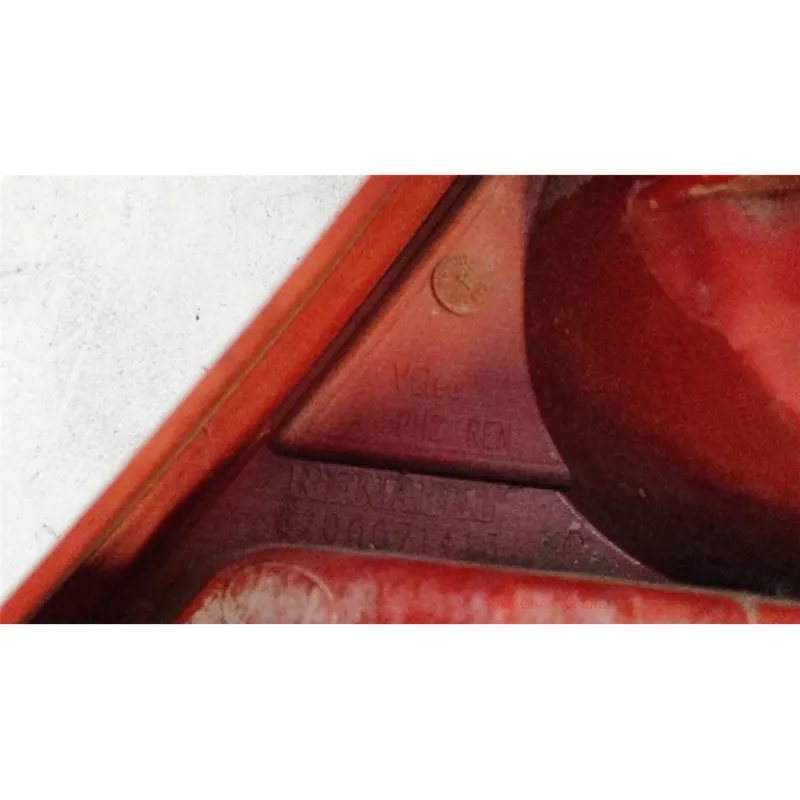 FANALE POST. SX. RENAULT CLIO 2A SERIE (05/01-11/10) 1.2 16V BER. 3P/B/1149CC