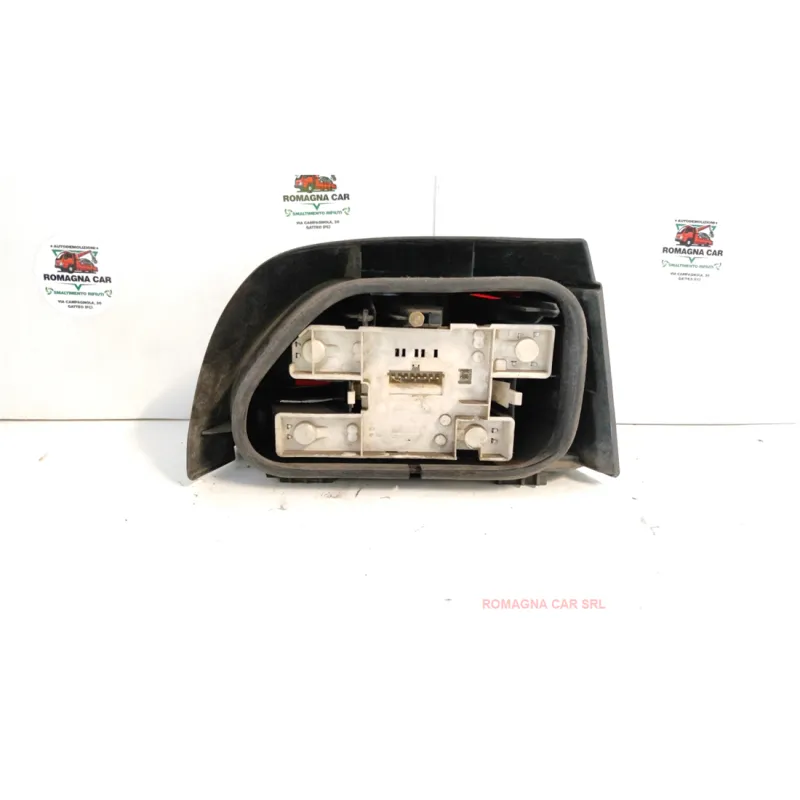 FANALE POST. SX. RENAULT CLIO 1A SERIE (04/94-03/96) 1.8 16V BER. 3P/B/1764CC.