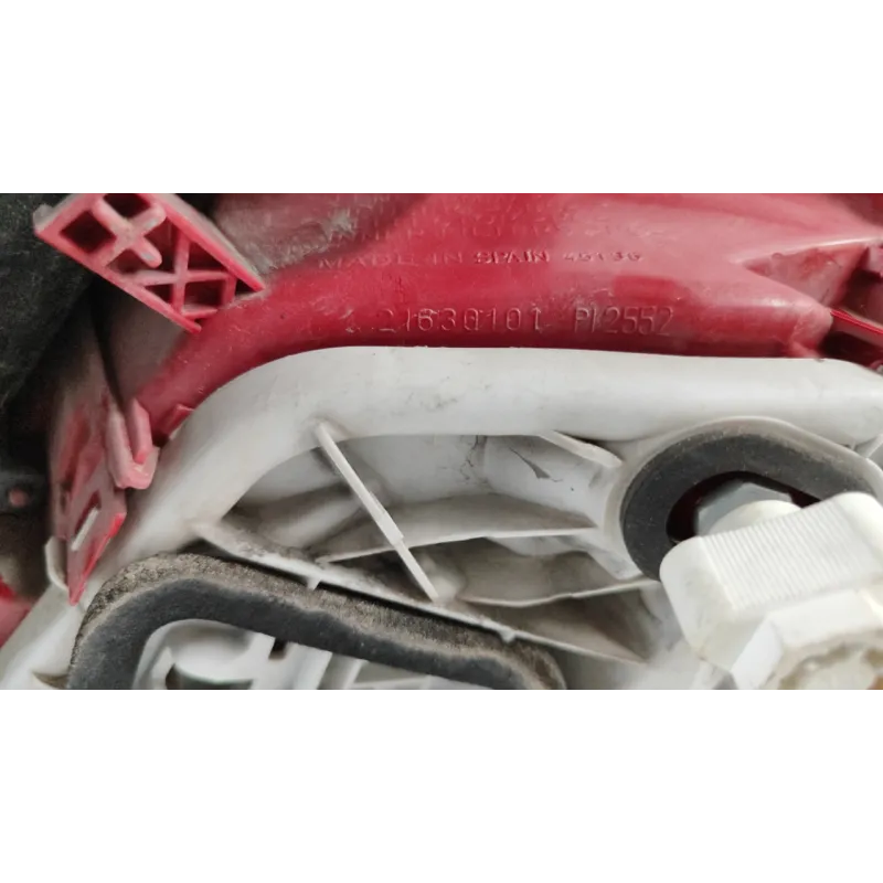 FANALE POST. PARTE EST. SX. OPEL MERIVA (S10) (04/10-) 1.4 (74KW) MNV 5P/B/1398CC