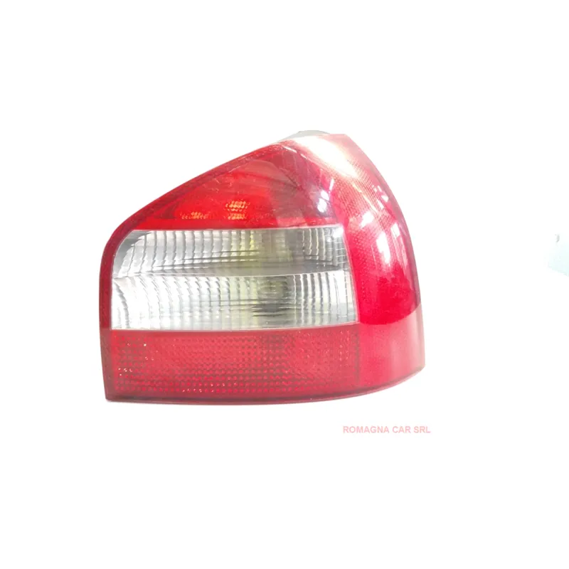 FANALE POST. DX. AUDI A3 (8L) (08/96-12/01) 1.6 (74KW) BER. 3P/B/1595CC