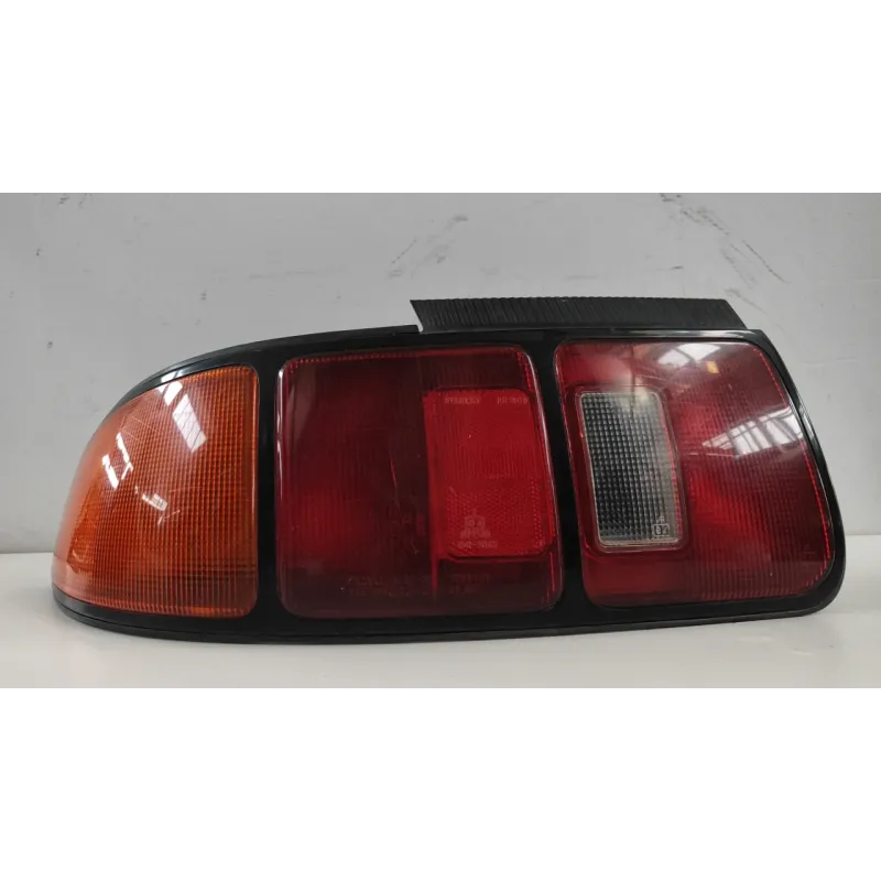 FANALE POST. SX. TOYOTA CELICA (05/94-10/99) 2.0 GT CPE 2P/B/1998CC (01/96-08/96)