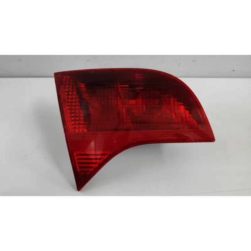 FANALE POST. PARTE INT. SX. AUDI A4 (8E) (10/04-02/08) 2.0 16V TDI SW 5P/D/1968CC