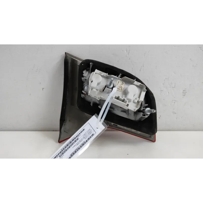 FANALE POST. PARTE INT. DX. AUDI A4 (8E) (10/04-02/08) 2.0 16V TDI SW 5P/D/1968CC