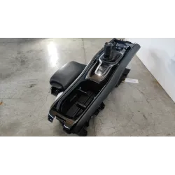 RIVESTIMENTO CONSOLLE CENTR. HONDA HR-V 2A SERIE (07/15-09/21) 1.6 I-DTEC (88KW) SUV 5P/D/1597CC