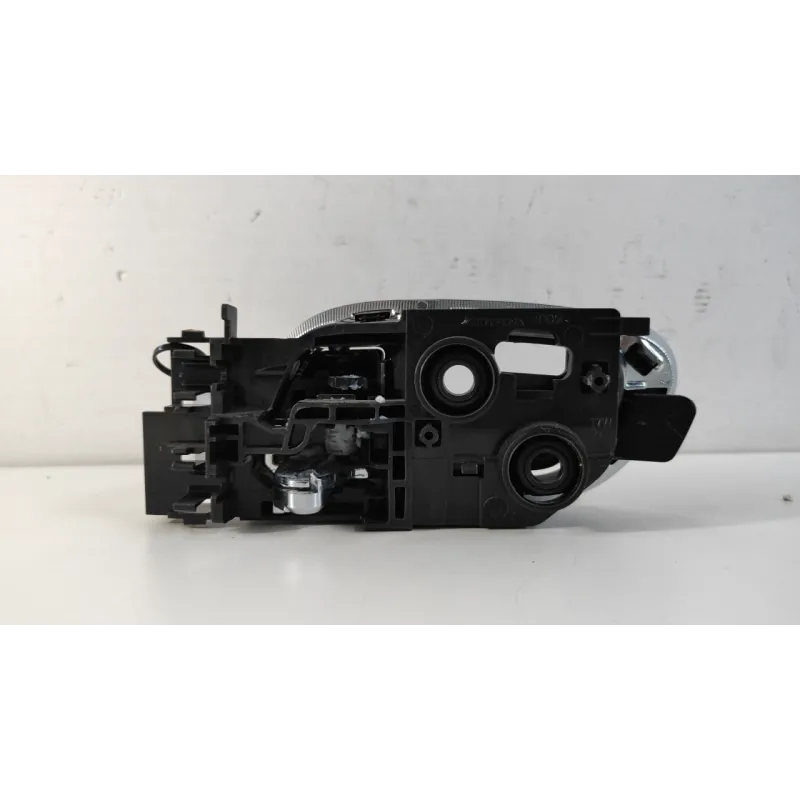 MANIGLIA INT. APERTURA  PORTA ANT. SX. HONDA HR-V 2A SERIE (07/15-09/21) 1.6 I-DTEC (88KW) SUV 5P/D/1597CC