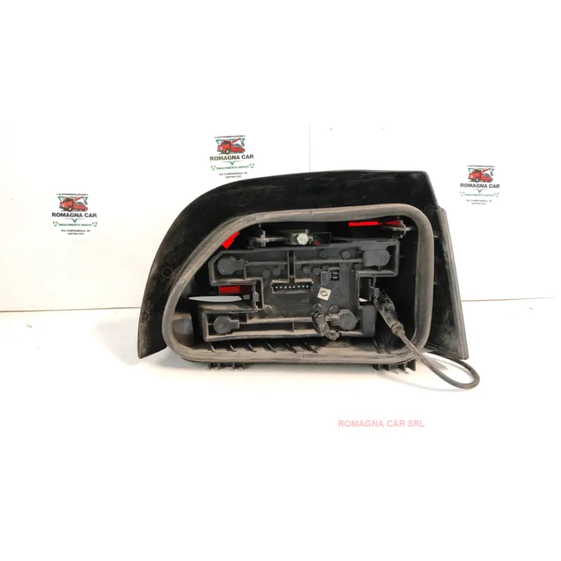 FANALE POST. SX. RENAULT CLIO 1A SERIE (04/94-03/96) 1.8 16V BER. 3P/B/1764CC.