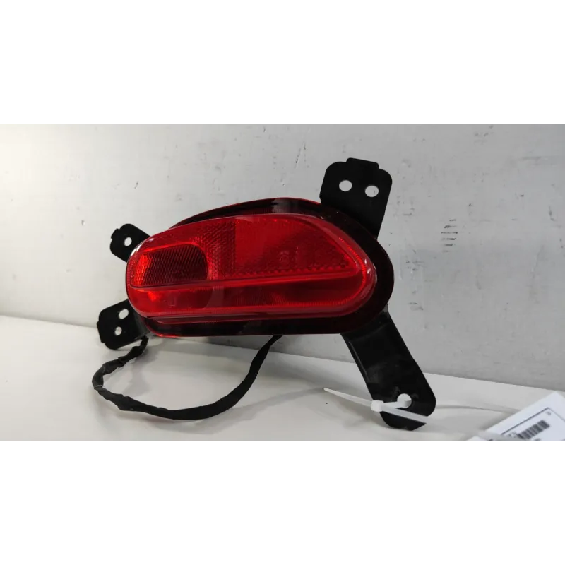 FANALE RETRONEBBIA DX. MG (SAIC) ZS (11/21-) 1.5 VTI-TECH SUV 5P/B/1490CC
