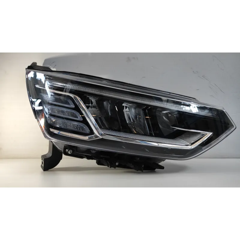 PROIETTORE DX SSANGYONG KORANDO 2020 - KORANDO 5P.  1.6D 100 KW. C MOT. 673910