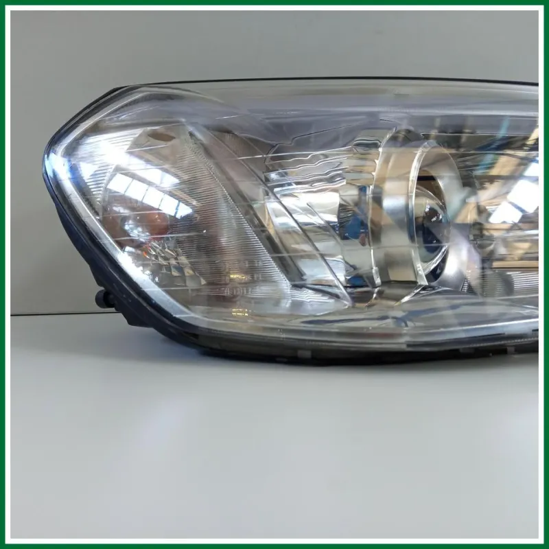 Fanale anteriore dx Chevrolet Captiva 2006-2011