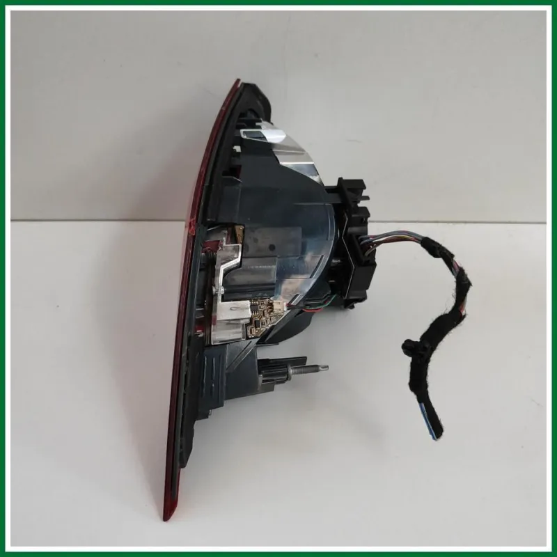 fanale posteriore interno dx bmw serie 2 gran toure (f46)
