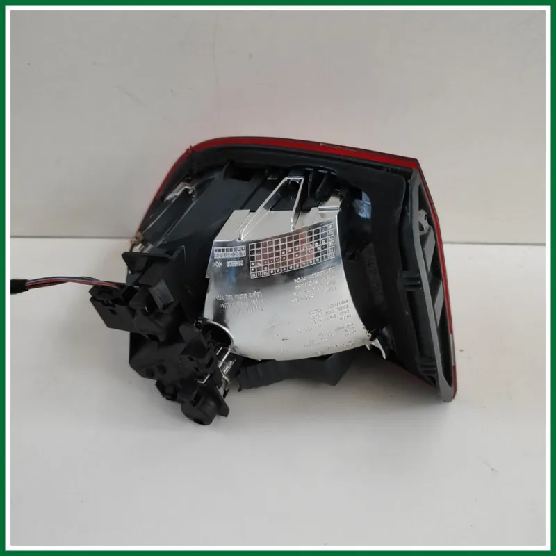 fanale posteriore interno dx bmw serie 2 gran toure (f46)