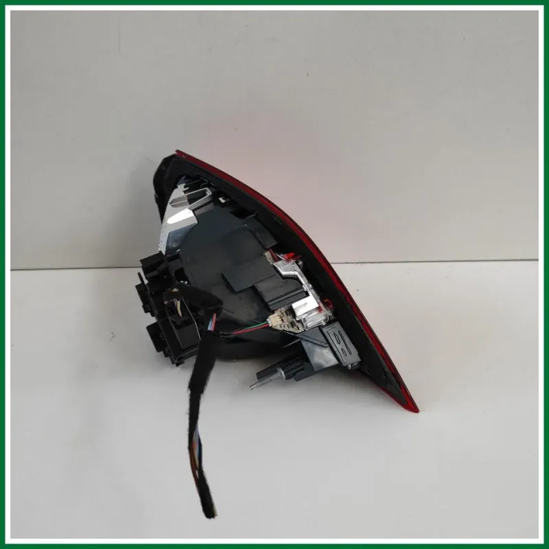 fanale posteriore interno sx bmw serie 2 gran toure (f46)