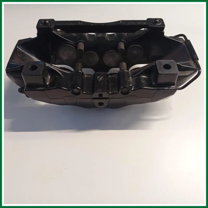 PINZA ANTERIORE SX BREMBO 8 POMPANTI AUDI R8 2007 ( NON VERSIONE CARBOCERAMICA)