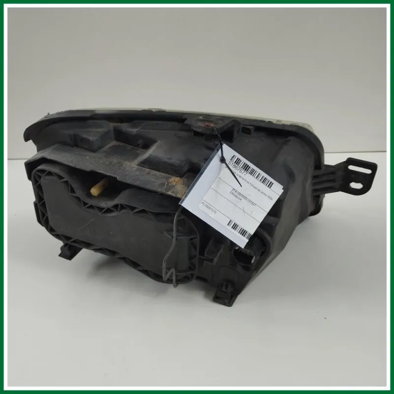 proiettore anteriore sx fiat panda anno 2004 connettore colore bianco