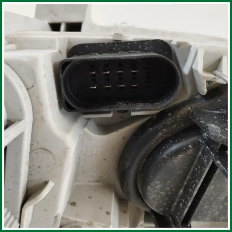 proiettore anteriore dx alfa romeo 147