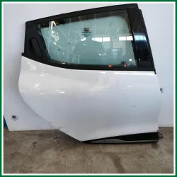 PORTA POSTERIORE DESTRA RENAULT CLIO 4 ANNO 2013 COLORAZIONE BIANCO (GRAFFI VEDERE FOTO)