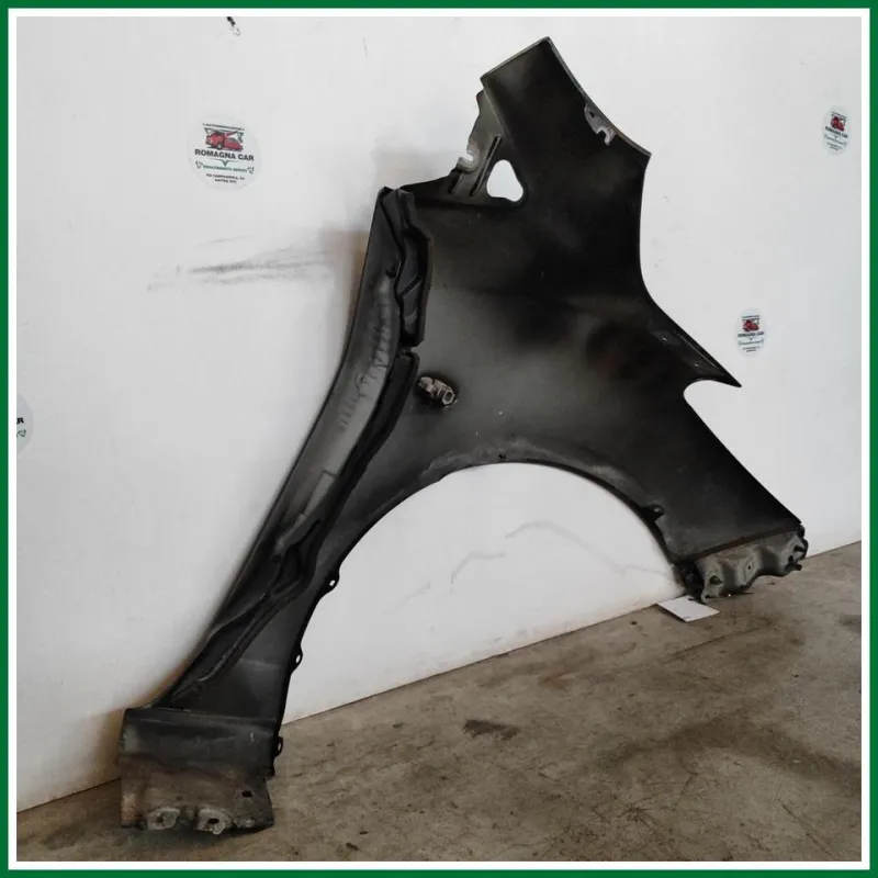PARAFANFANGO ANTERIORE SX MAZDA 2 (2009) COL. NERO ALCUNI SEGNI VEDI FOTO