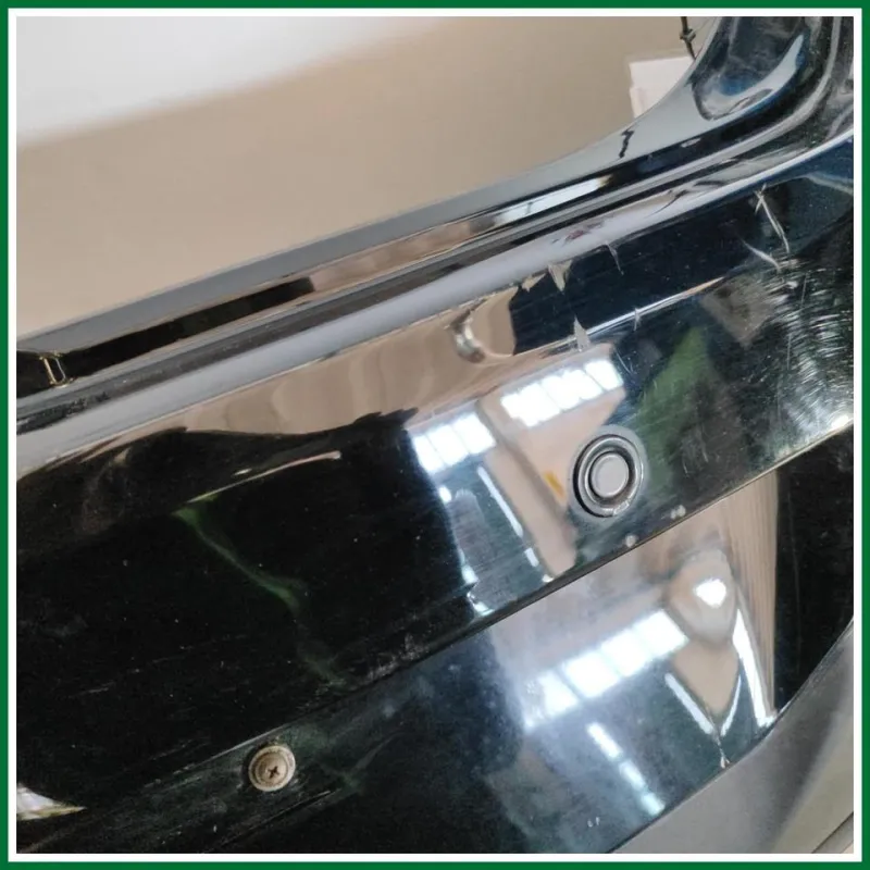 PARAURTI POSTERIORE COMPLETO MAZDA 2 (2009) COL. NERO ALCUNI SEGNI VEDI FOTO