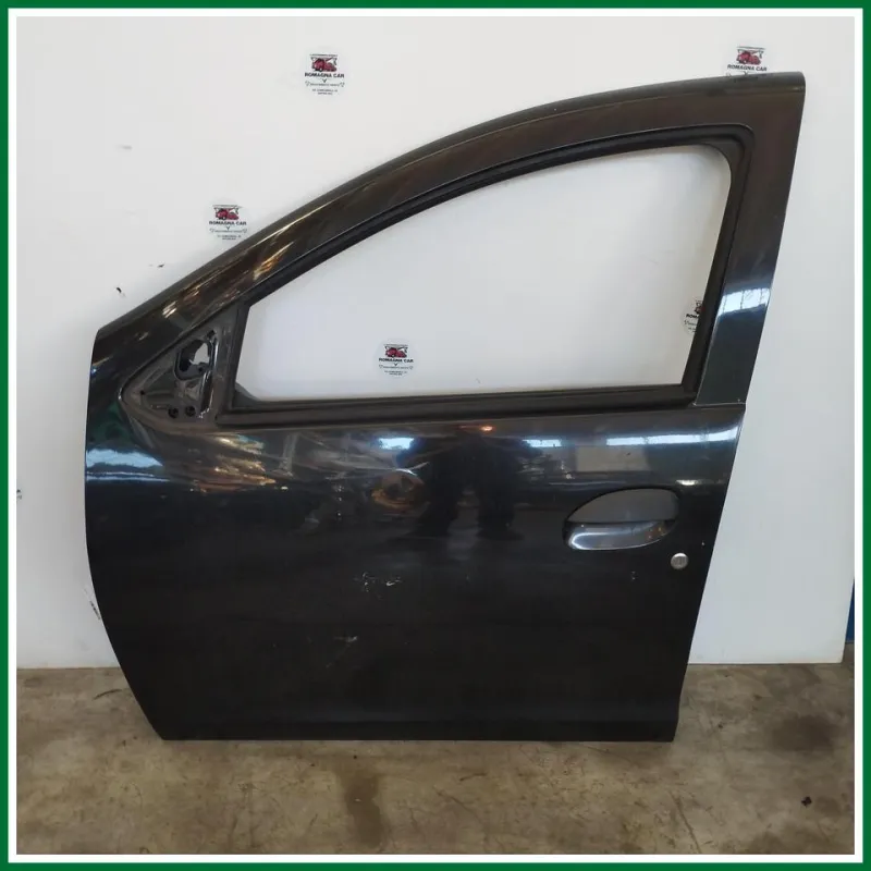 PORTA ANTERIORE SINISTRA DACIA SANDERO ANNO 2013 COLORAZIONE NERO
