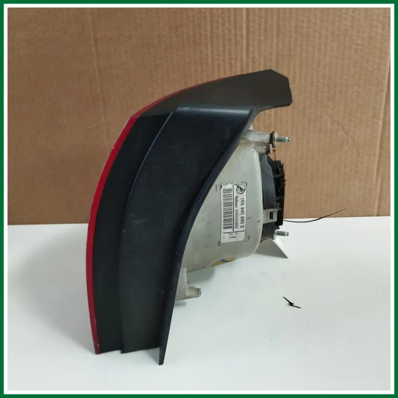 FANALE POSTERIORE ESTERNO SX GOLF 5 ANNO 2004 VER 1.9 DIESEL 77KW