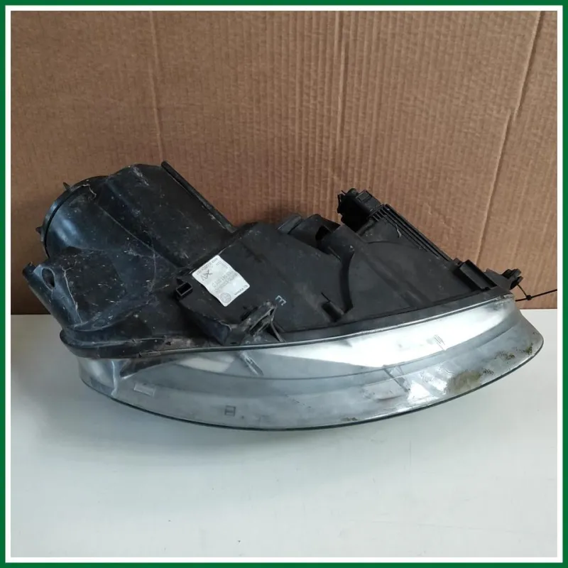 FANALE ANTERIORE SINISTRO GOLF 5 ANNO 2004 VER 1.9 DIESEL 77KW