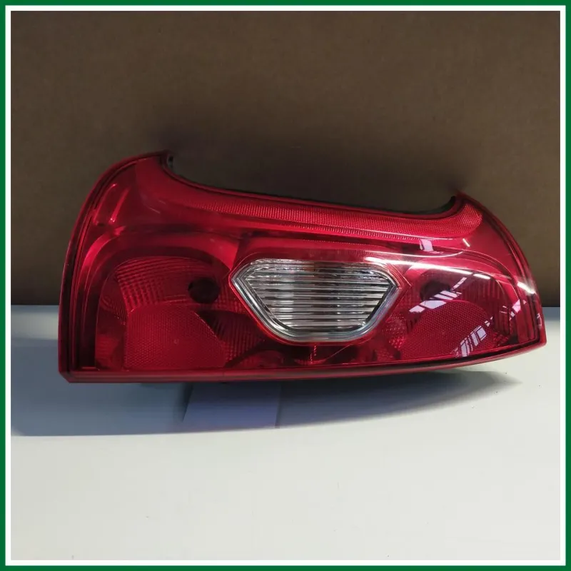 FANALE POSTERIORE SINISTRO FIAT PANDA ANNO 2013 VER 1.2 B/GPL KW 51 COD MOT 169A4000