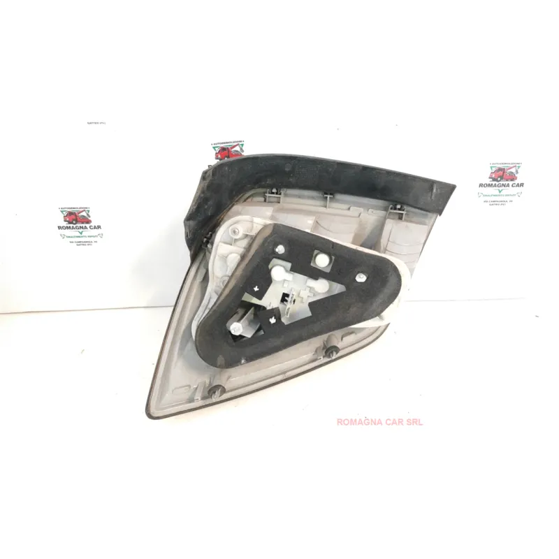 FANALE POST. HELLA DX. OPEL ASTRA (A04) (01/04-03/11) 1.3 16V CDTI (66KW) BER. 5P/D/1248CC