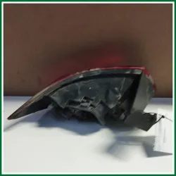 FANALE POSTERIORE ESTERNO DESTRO RENAULT CLIO ANNO 2015 VER 1.5 DIESEL KW 55 COD MOT K9K9C6