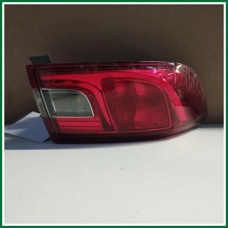 FANALE POSTERIORE ESTERNO SINISTRO RENAULT CLIO ANNO 2015 VER 1.5 DIESEL KW 55 COD MOT K9K9C6