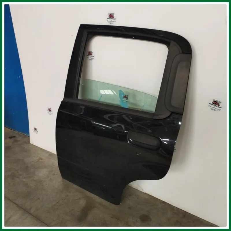 PORTA POSTERIORE SINISTRA FIAT PANDA ANNO 2013 VER 1.2 B/MET KW 51 COLORAZIONE NERO COMPLETA