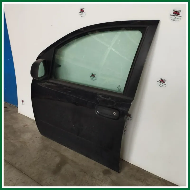 PORTA ANTERIORE SINISTRA FIAT PANDA ANNO 2013 VER 1.2 B/GPL KW 51 COLORAZIONE NERO (escl. RETROVISORE) ALCUNI SEGNI VEDi FOTO