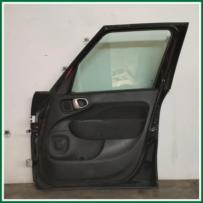 PORTIERA ANT. DX FIAT 500L ANNO 2016 VER. 0.9 KW 62 B/MET COD. MOT. 312A2000 (AMMACCATURA VEDERE FOTO)