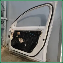 PORTA ANT DX MERCEDES CLASSE A W 176(SOLO CARROZERIA) VERS 1.5 KW 80 DIESEL COD MOT K9K ( AUTO INCENDIATA