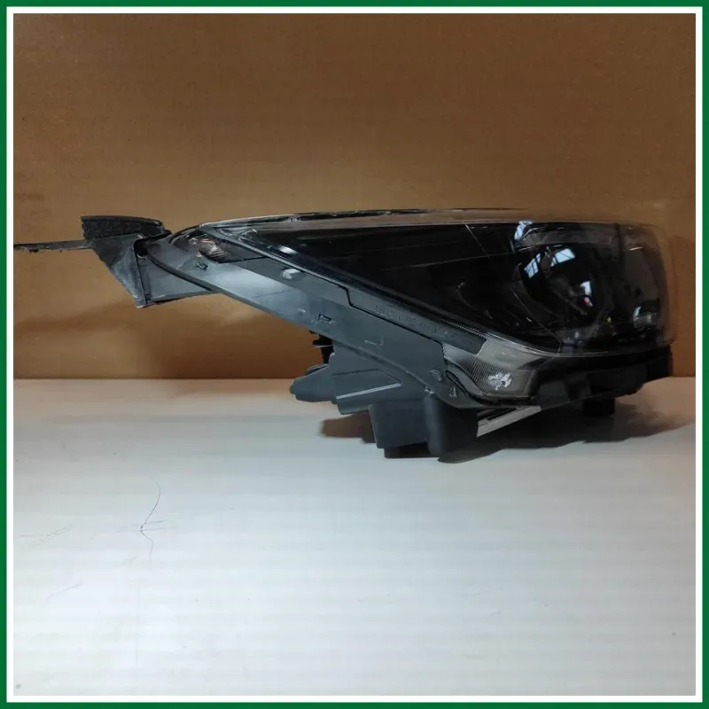 PROIETTORE DX LED KIA STONIC LIFT 2024 ALCUNI SEGNI (RIPARATO NELLA PARTE POSTERIORE ) VERS1.0 73 KW COD MOT GELF GTLINE