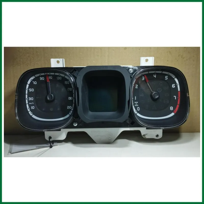 QUADRO CONTACHILOMETRI FIAT PANDA CROSS ANNO 2020 VERS 1.0 51,50 HYBRID COD MOTORE 46341162 ALUNI LIEVI SEGNI