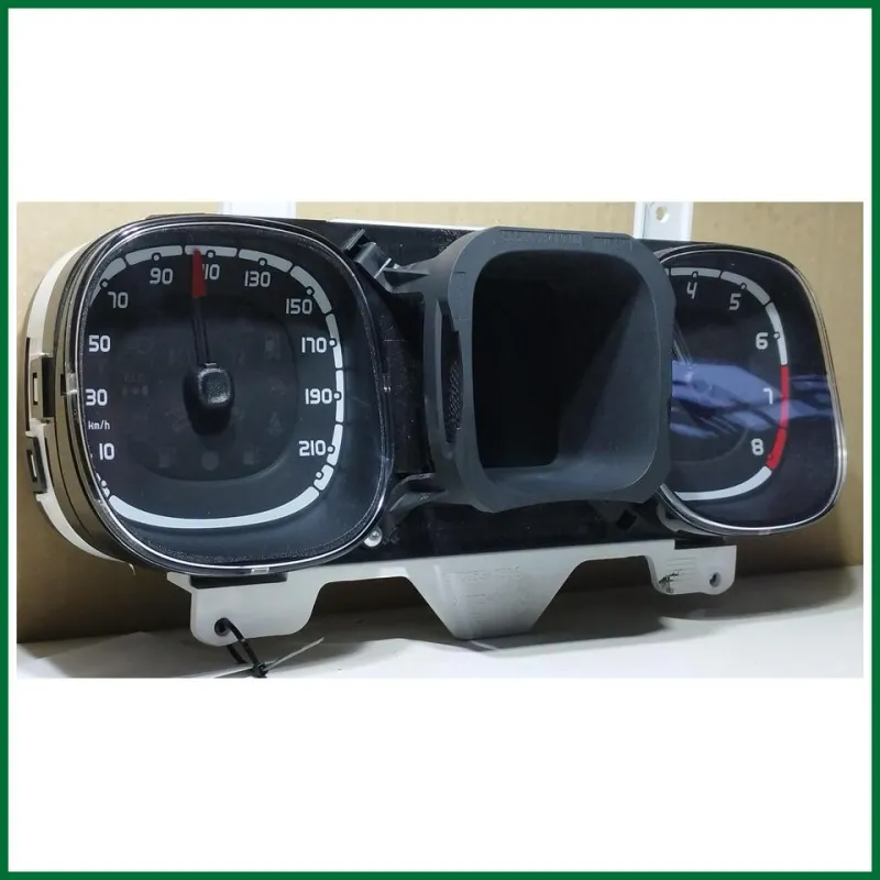 QUADRO CONTACHILOMETRI FIAT PANDA CROSS ANNO 2020 VERS 1.0 51,50 HYBRID COD MOTORE 46341162 ALUNI LIEVI SEGNI