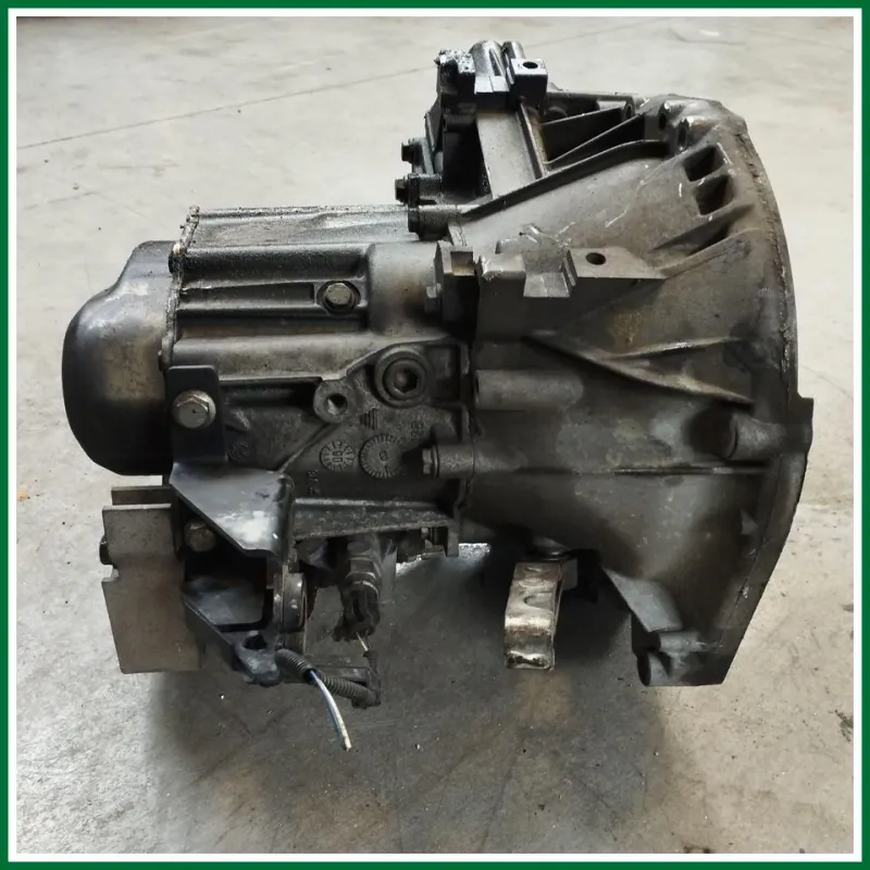 CAMBIO MANUALE A 5 MARCE FIAT PANDA 1.3 44 KW BENZ COD MOTORE 188A4000 ANNO 2007 KM 100.000 COMPATIBILE CON FIAT PUNTO- LANCIA Y