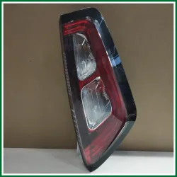FANALE POST LED DX FIAT PUNTO EVO DEPO 08-661-1946R ATTACCO RETTANGOLARE VEDI FOTO