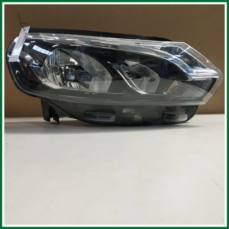 PROIETTORE DX TOYOTA PROACE 2017 ATTACCHI ROTTI
