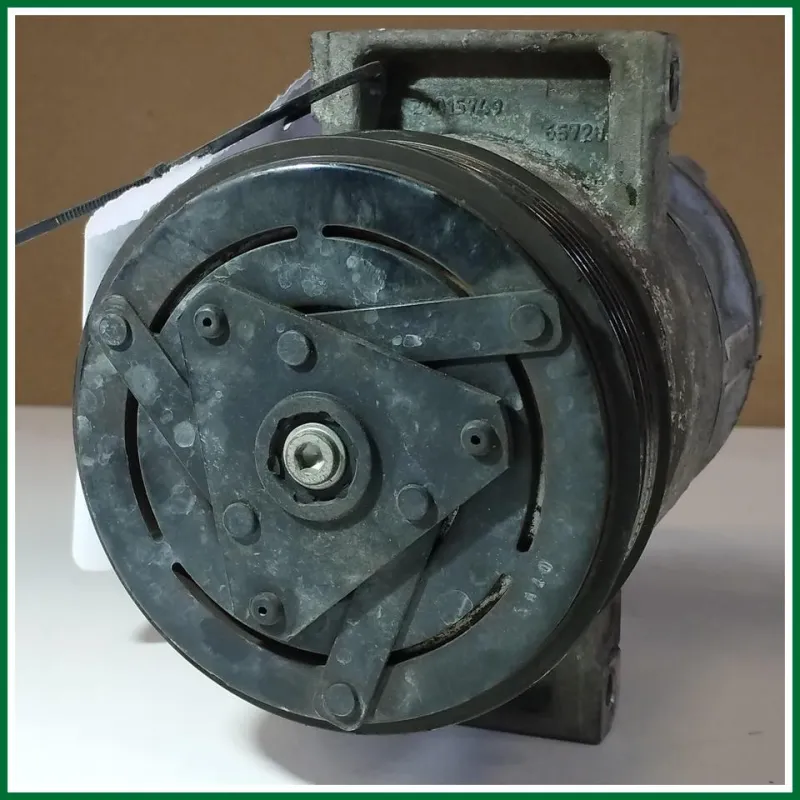 COMPRESSORE A/C VALEO RENAULT CLIO IV 2019 0,9 66KW COD MOTORE H4BB4