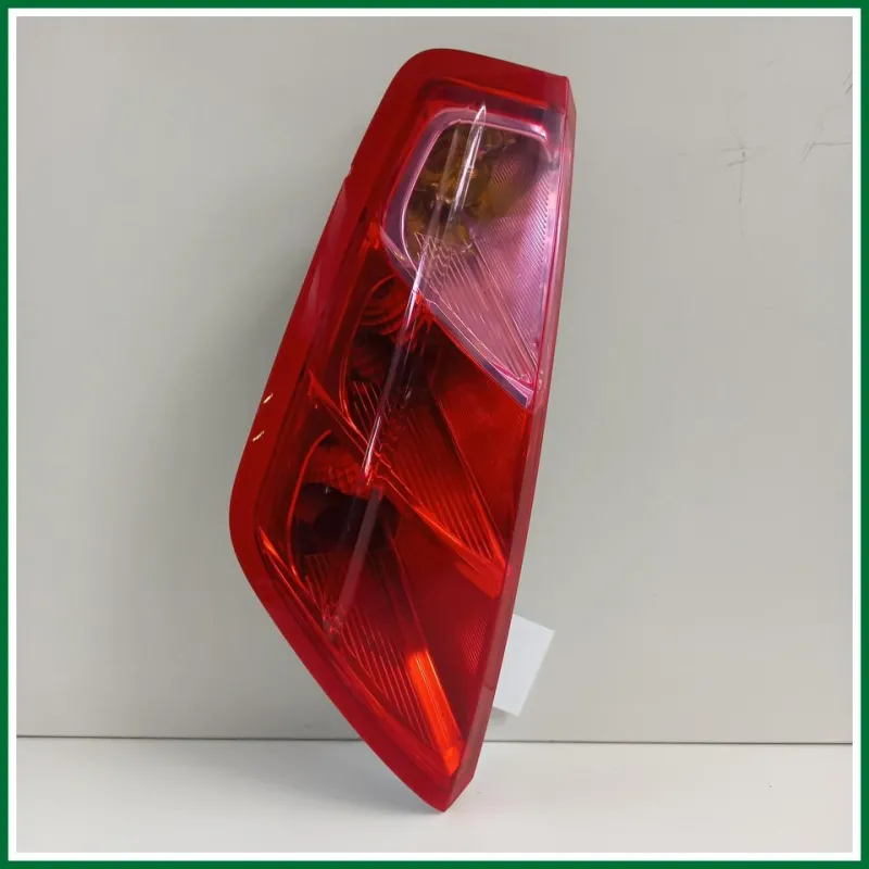 fanale posteriore sx fiat punto anno 2008