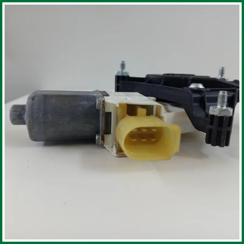 Meccanismo alzAcristallo elettrico DX con motorino Bmw serie 2 (F22)