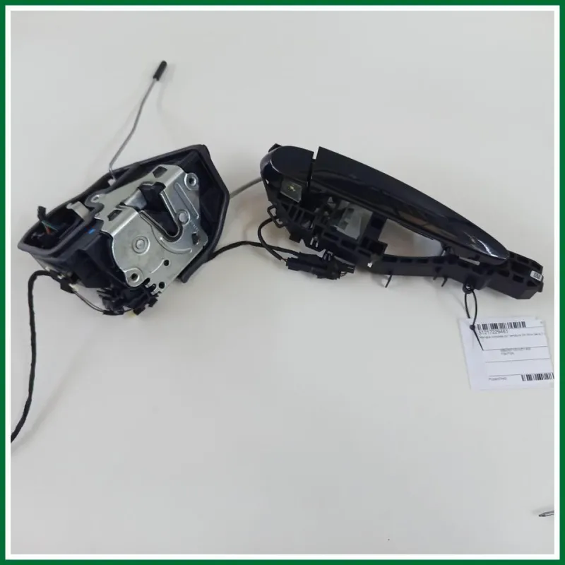 Maniglia completa con serratura DX Bmw Serie 2 (F22)