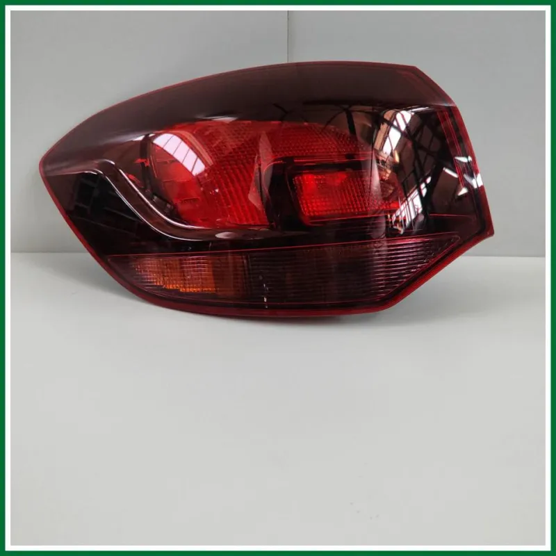 Fanale Posteriore esterno SX Opel Astra J Sport Tourer 2010-2015